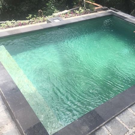 Anggrek Mas Bed & Breakfast Ostello Ubud Esterno foto